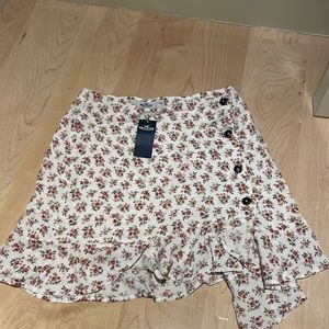 RARE NWT Floral Hollister Skirt